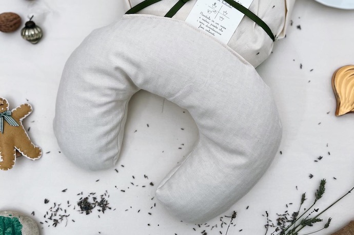 Sotto l’albero di Natale i nostri cuscini che illuminano le tue feste